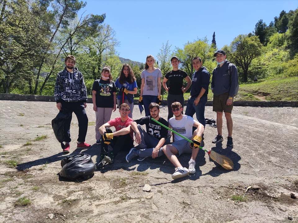 Bosnia And Herzegovina Mostar Leda Santic 20 Organized A Clean Up Of Partisan Memorial Cemetery In Mostar Along With 10 Participants From The Uwc College Aiming To Take A Step Towards A Cleaner Community On April