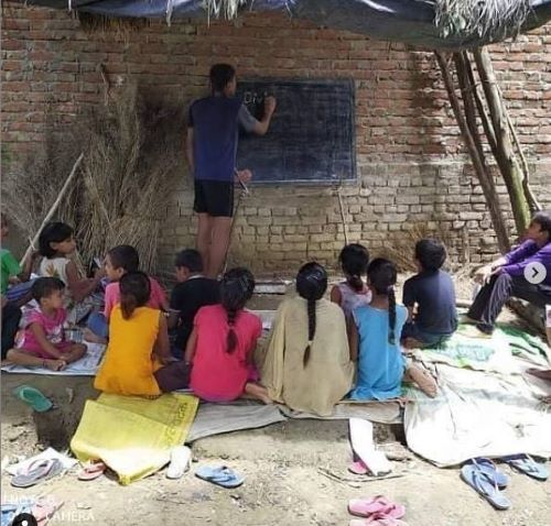 Ind Anshika Teacing Class