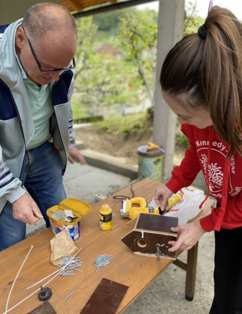 Yes Alumna And Volunteer Are Building Birdhouses In Bosnia And Herzegovina