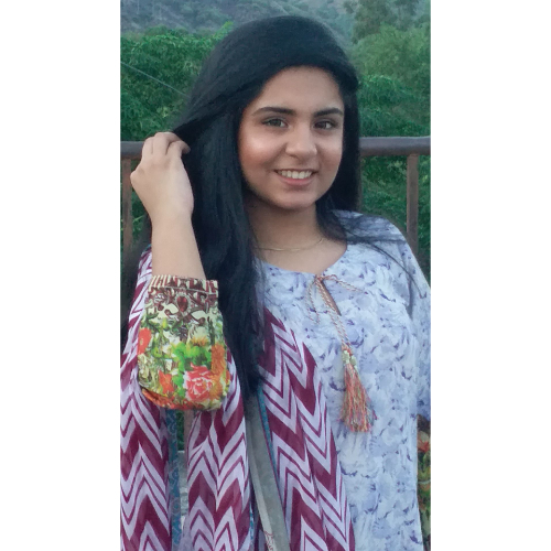 Headshot of YES alumna, Zartaj Asim
