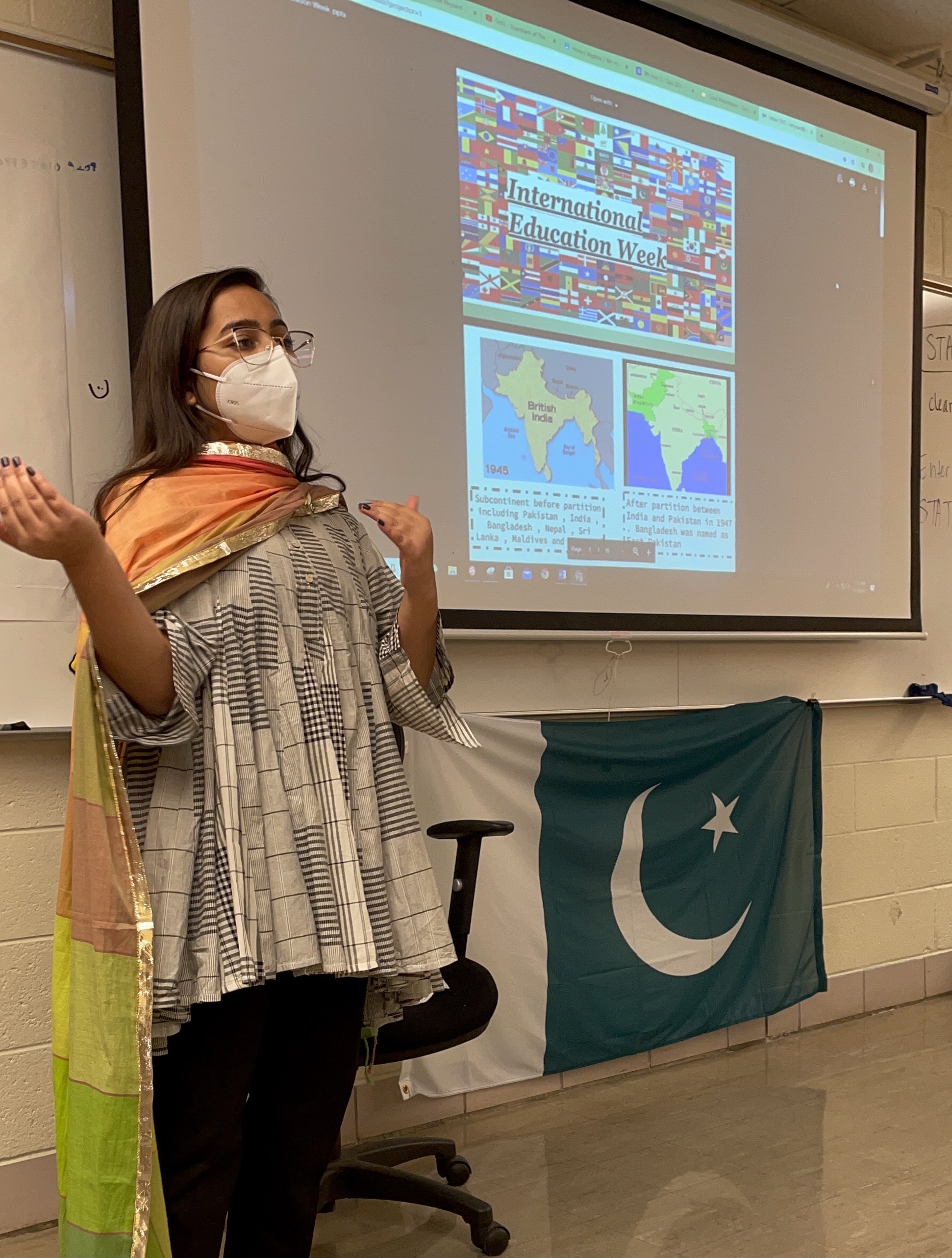 Preet gives a presentation about Pakistan to her class
